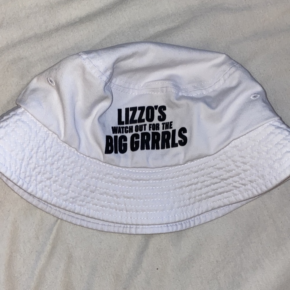 Lizzo bucket hat